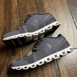 Cloud 5- The ON- favorite slip on running shoes| Women size 7